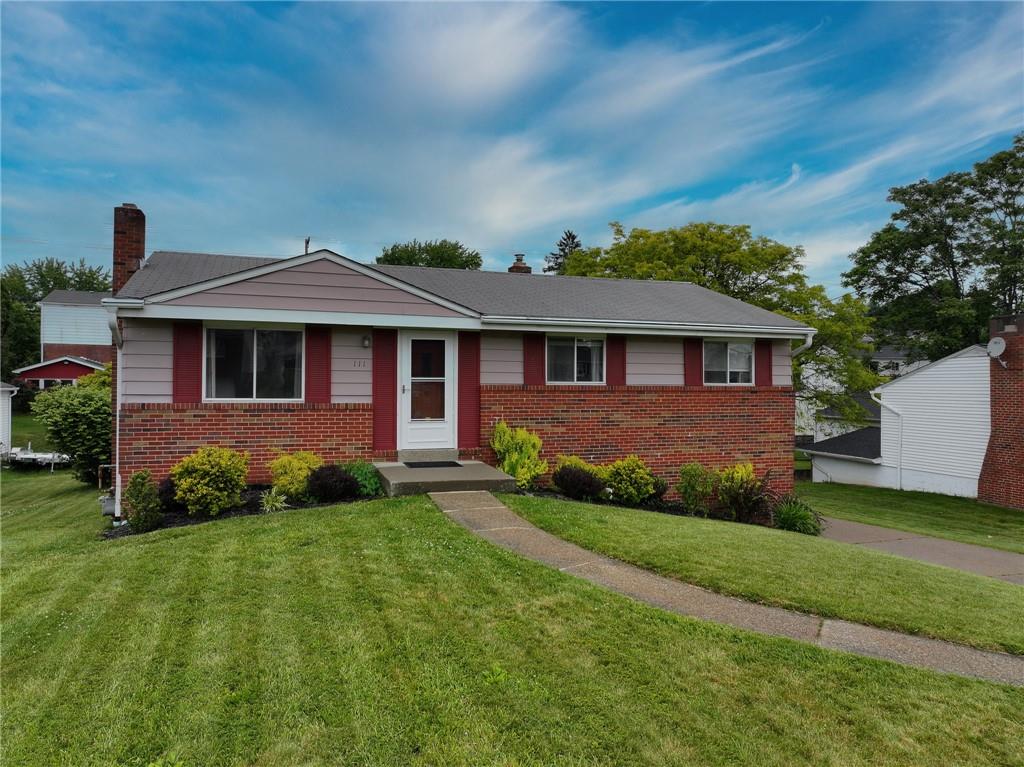 111 York Way Monaca, PA 15061 - Photo 1 of 29 Gallery Image 1