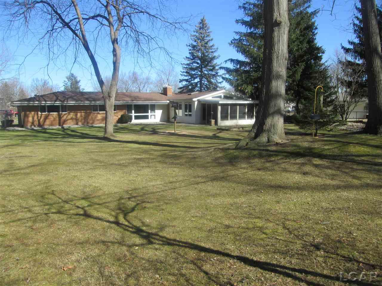 1241 East Oregon Road Adrian, MI 49221 - Photo 16 of 17 Gallery Image 16