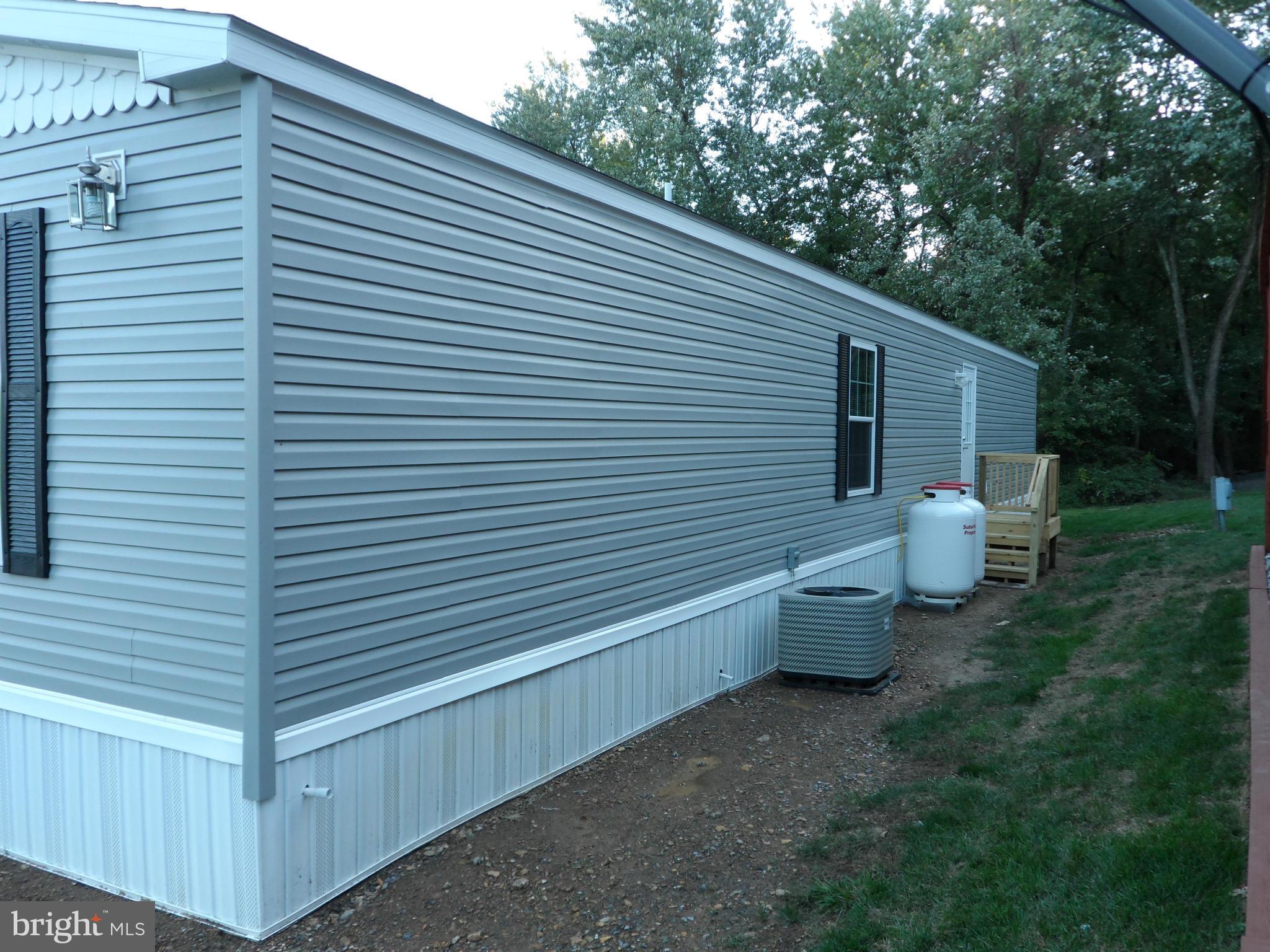 7837 East Hill Road Mount Airy, MD 21771 - Photo 2 of 15 Exterior (Rear)