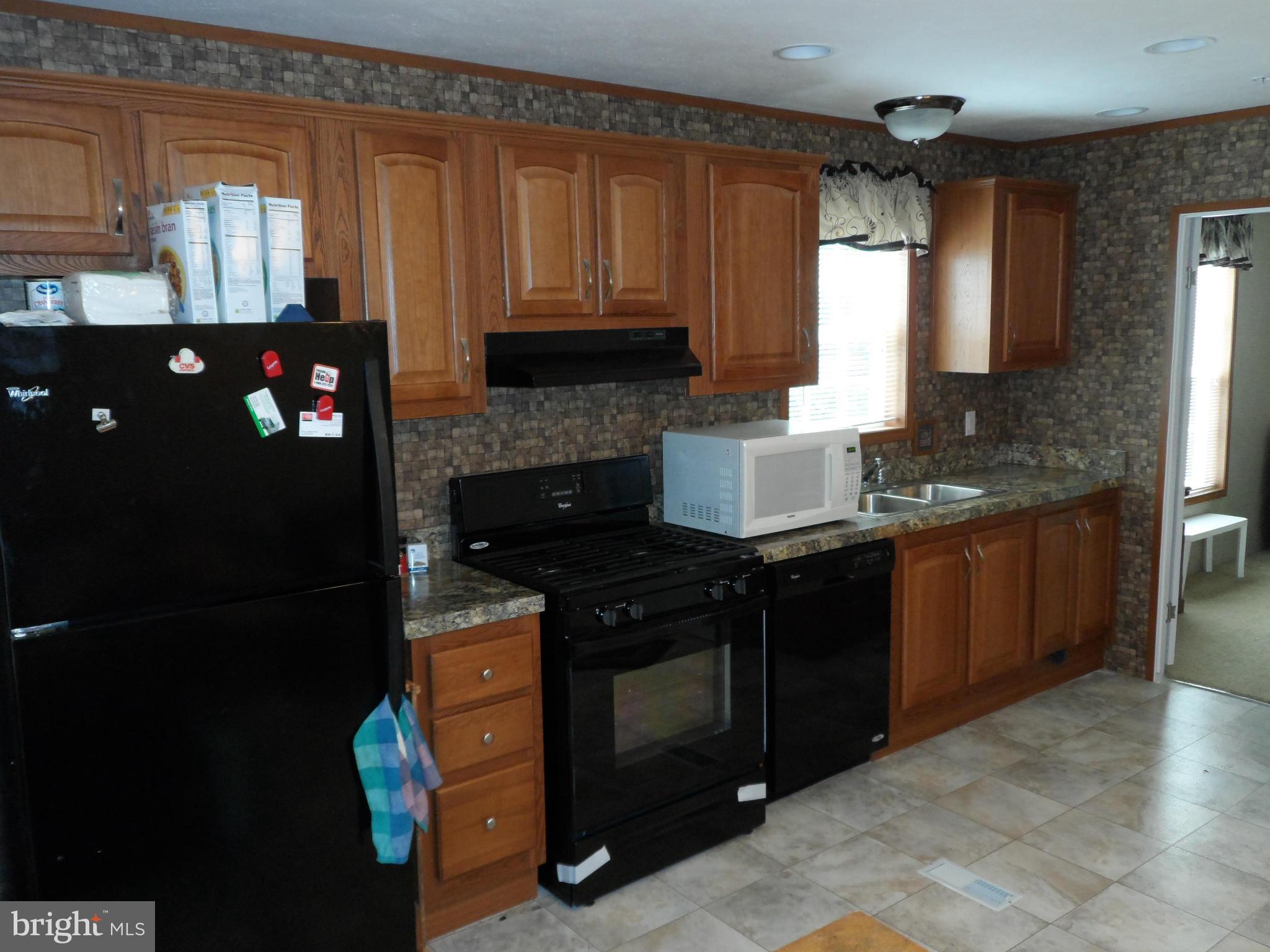 7837 East Hill Road Mount Airy, MD 21771 - Photo 9 of 15 Kitchen