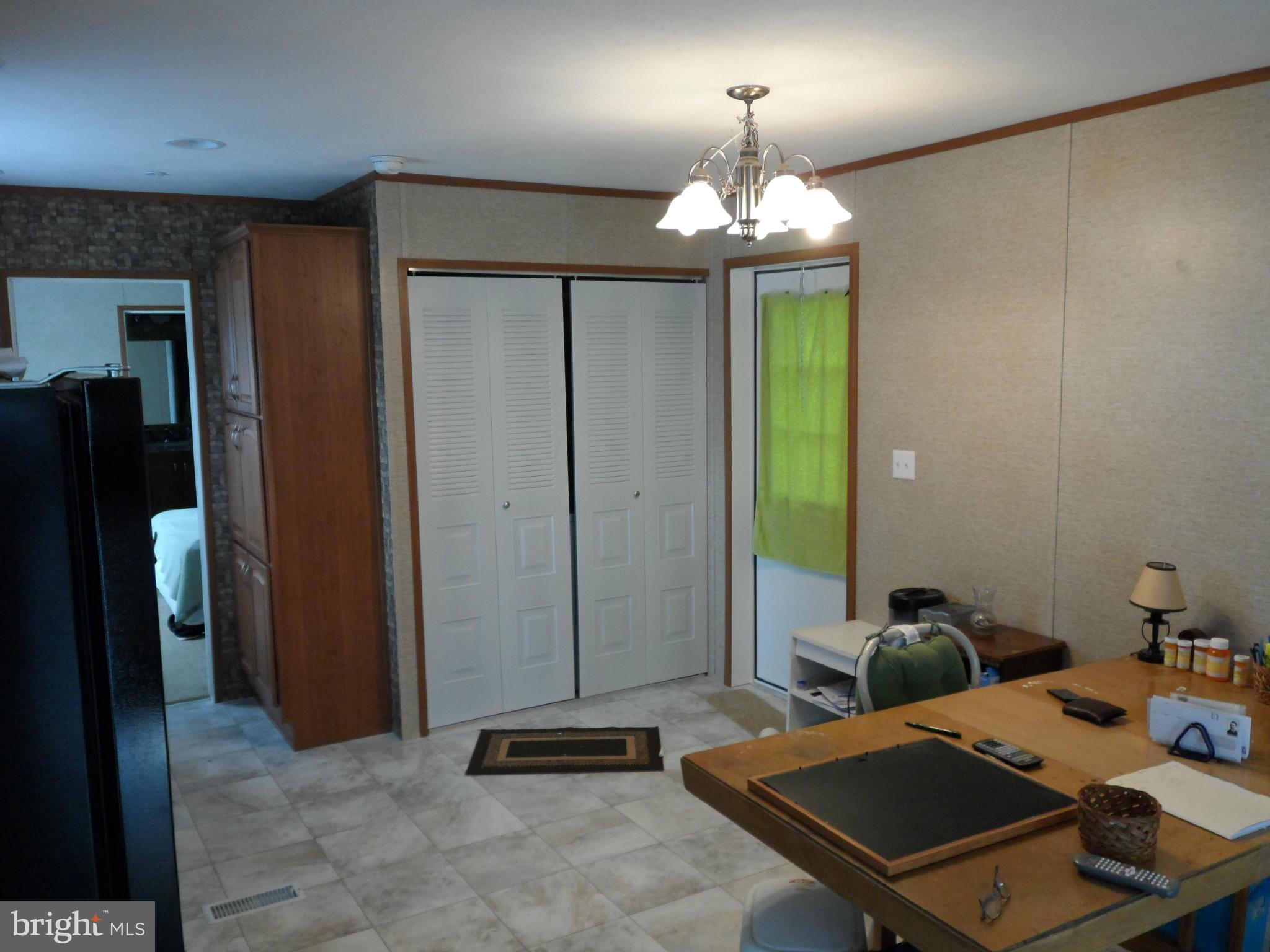 7837 East Hill Road Mount Airy, MD 21771 - Photo 10 of 15 Kitchen
