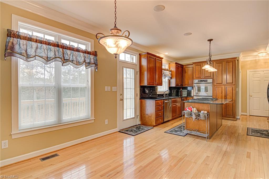 3801 Edgewater Street High Point, NC 27265 - Photo 11 of 39 Gallery Image 11