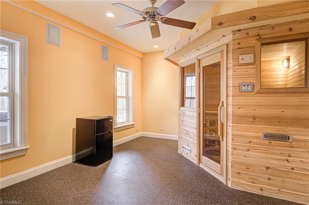 3801 Edgewater Street High Point, NC 27265 - Photo 31 of 39 Gallery Image 31