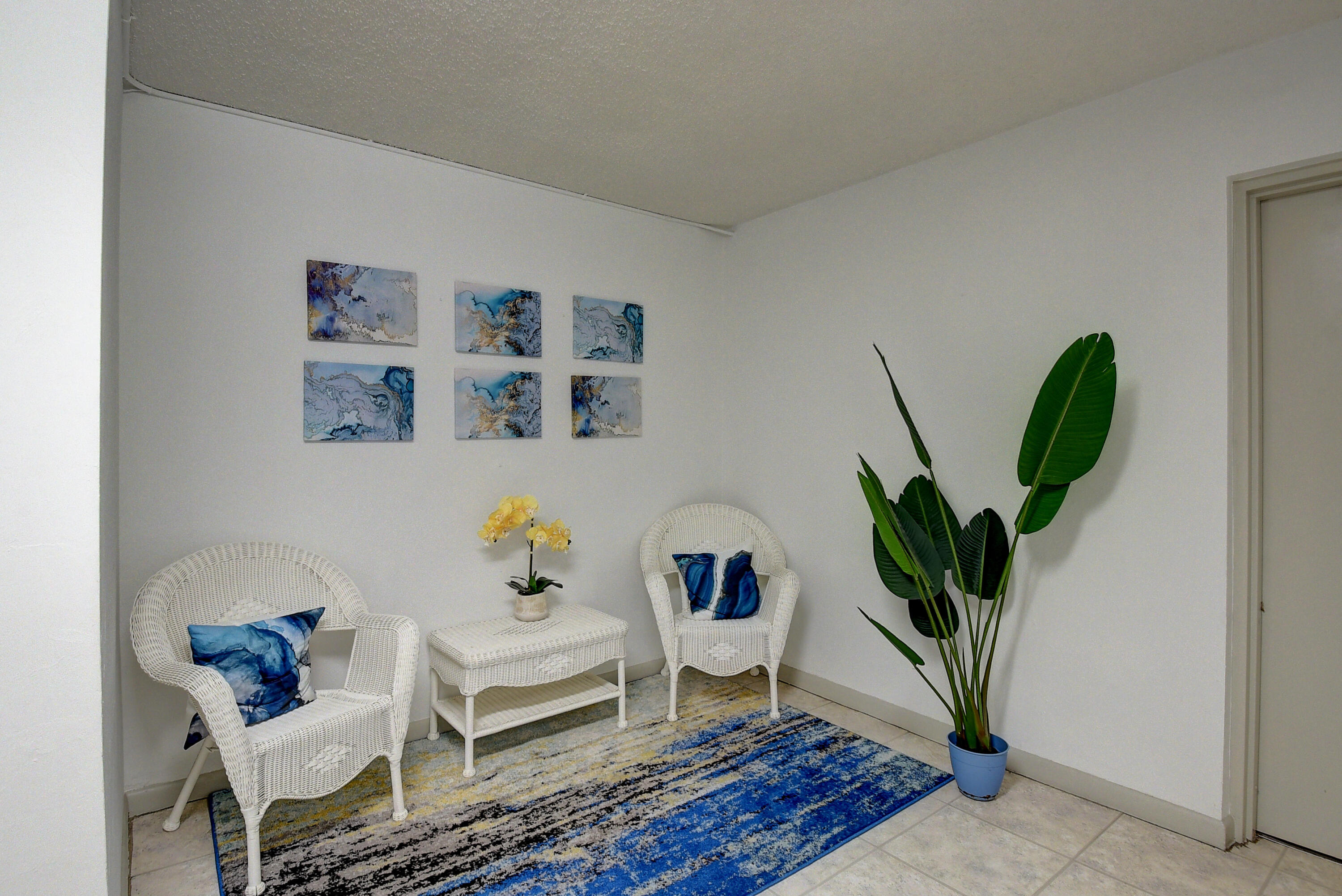 22605 Southwest 66th Avenue, Unit 304 Boca Raton, FL 33428 - Photo 3 of 25 05_dsc_6847_48_49_50_51