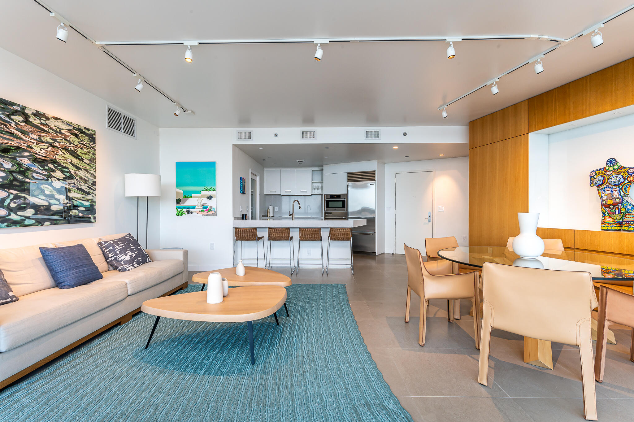 400 Alton Road, Unit 1808 Miami Beach, FL 33139 - Photo 4 of 16 photo-34