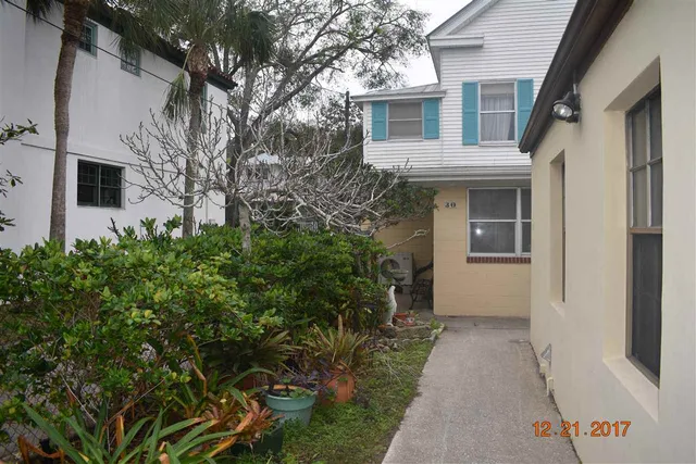 a view of an entryway