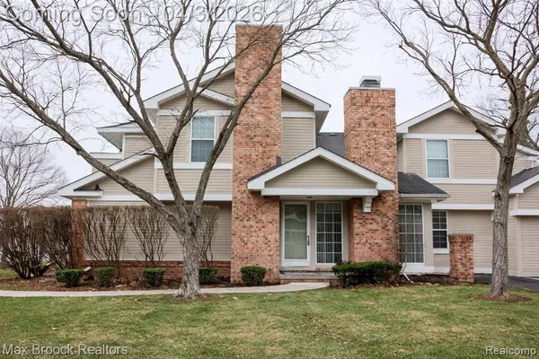 $2,100 | 6600 Bellows Court, West Bloomfield, MI 48322