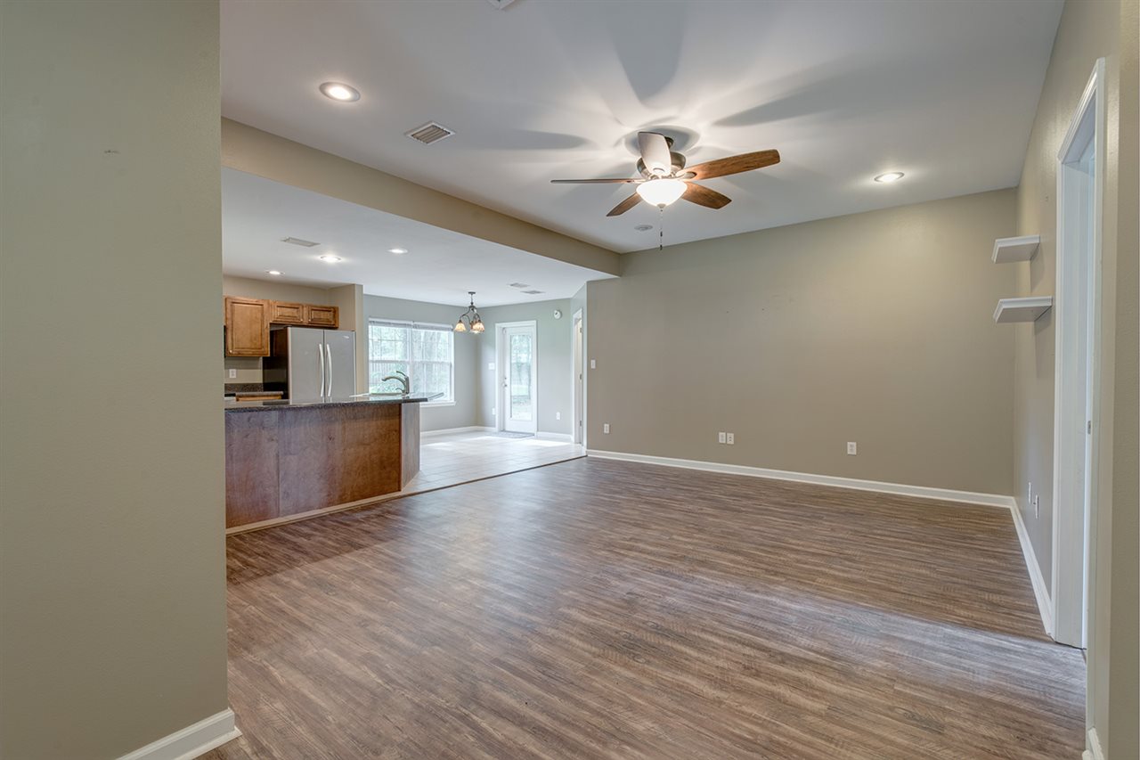 14611 Silveroaks Loop Silverhill, AL 36576 - Photo 7 of 24 Living Room