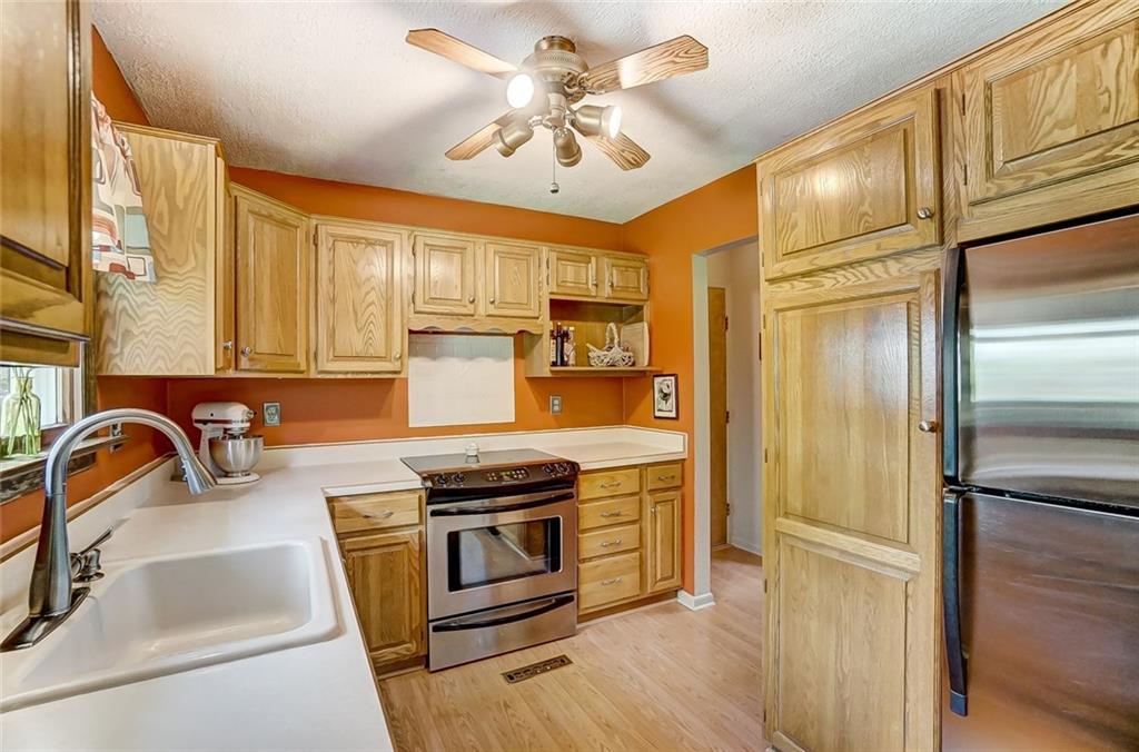 1256 Spring Valley Road London, OH 43140 - Photo 10 of 31 Gallery Image 10