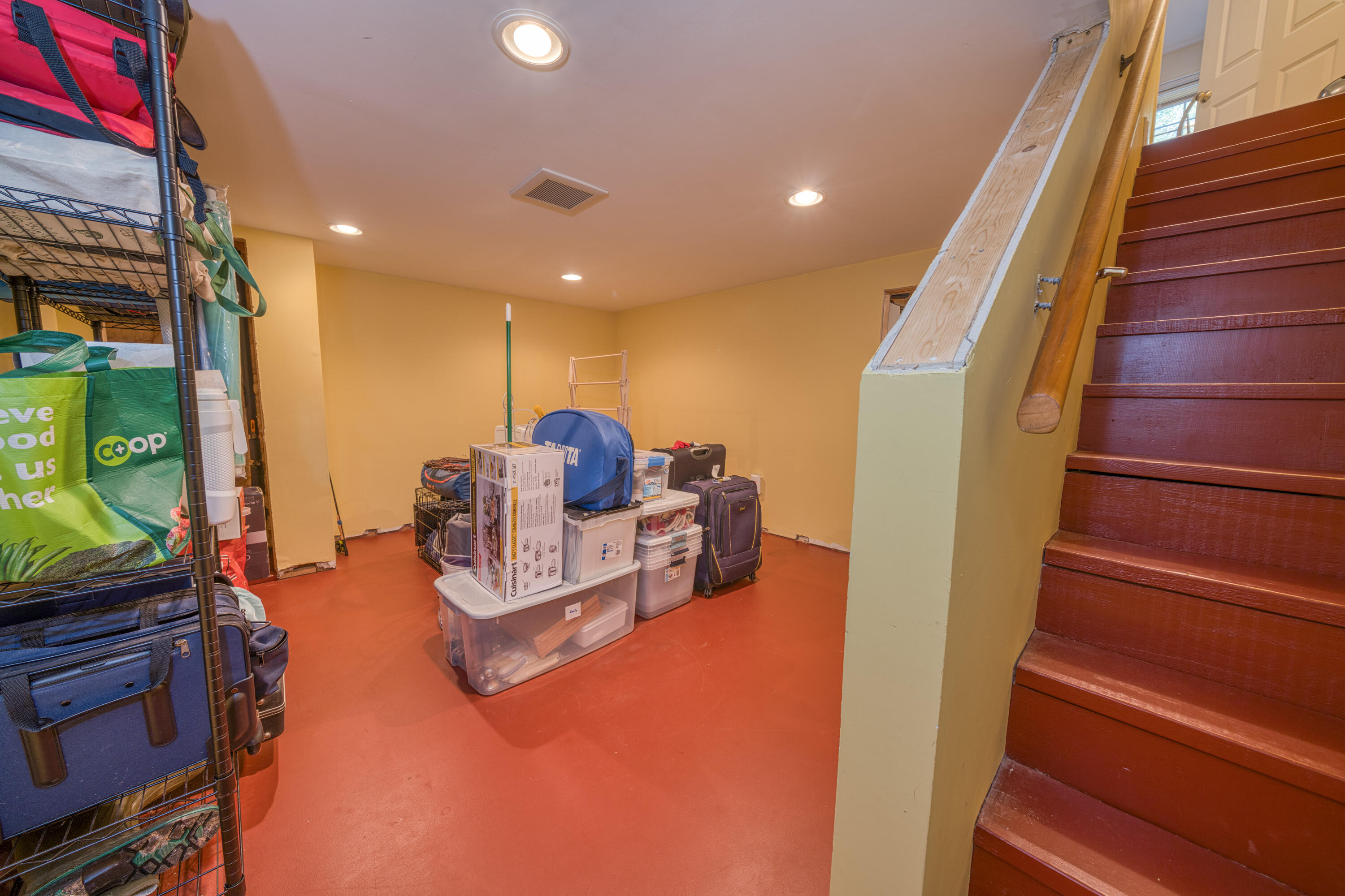 208 Congress Street Belfast, ME 04915 - Photo 25 of 43 7848