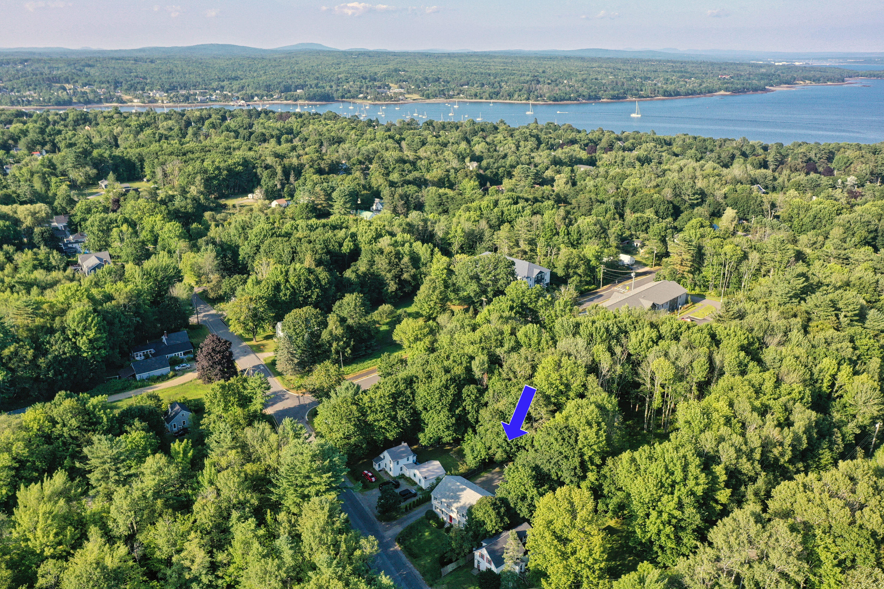 208 Congress Street Belfast, ME 04915 - Photo 4 of 43 7822