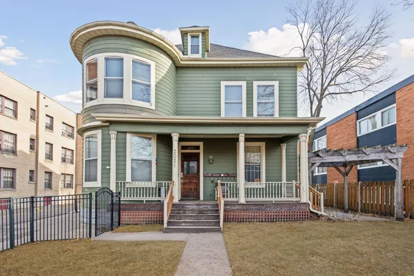 $599,900 | 2021 3rd Avenue South, Minneapolis, MN 55404