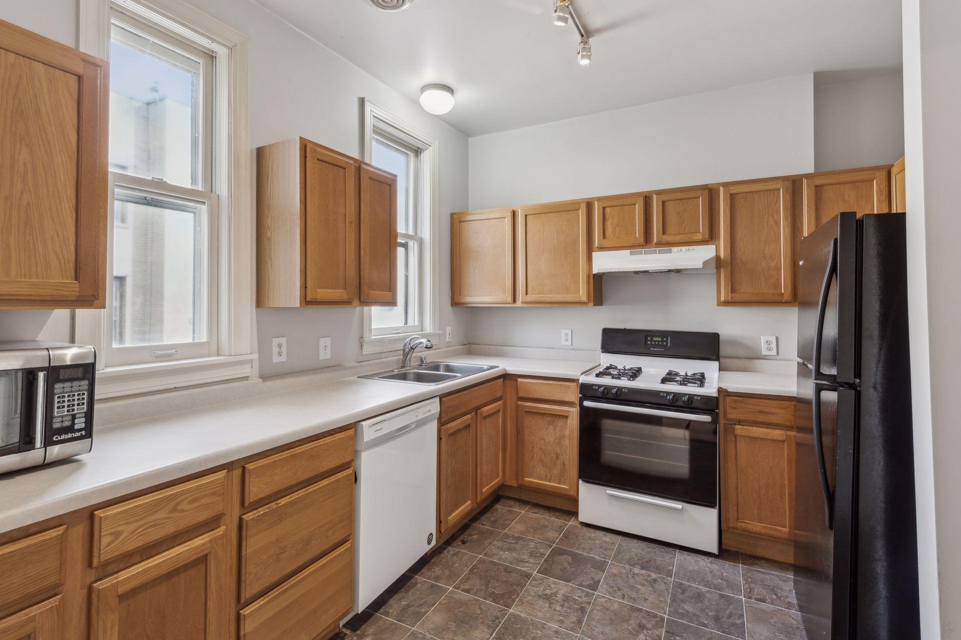 2021 3rd Avenue South Minneapolis, MN 55404 - Photo 12 of 26