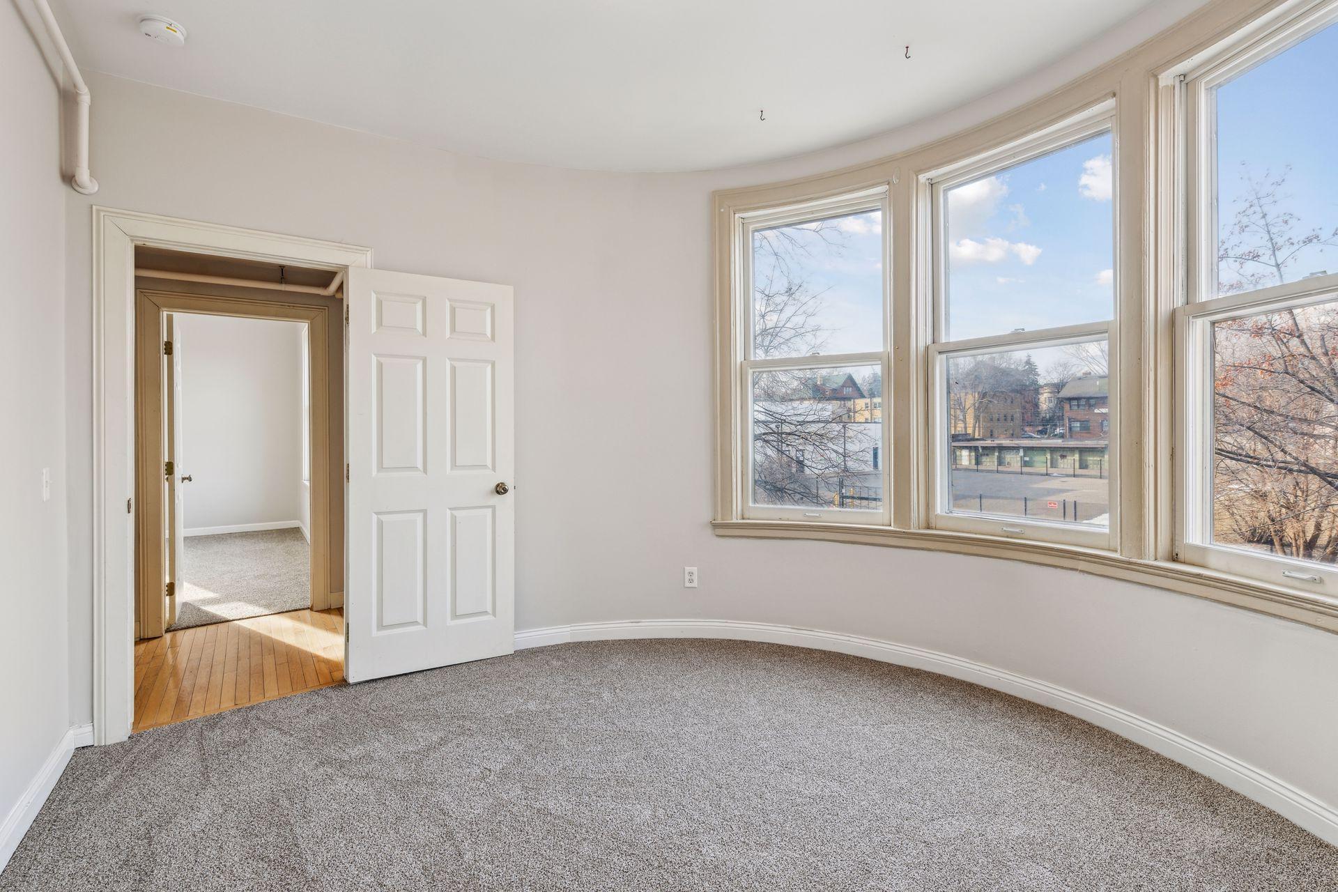 2021 3rd Avenue South Minneapolis, MN 55404 - Photo 19 of 26