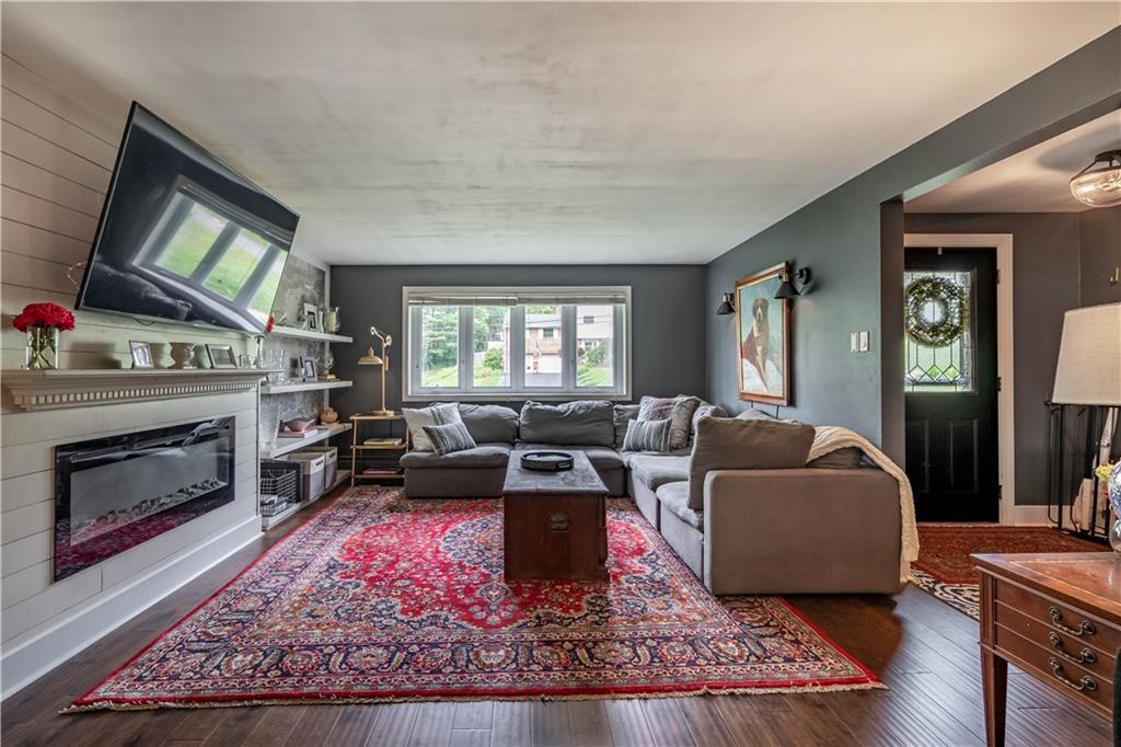 1306 Star Ridge Drive Pittsburgh, PA 15241 - Photo 4 of 24 Gallery Image 4