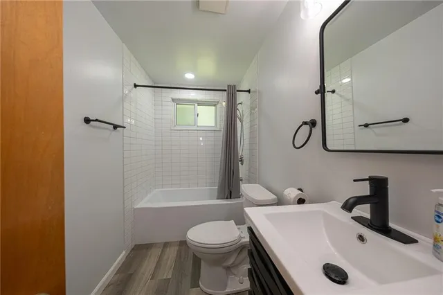 $240,000 | 244 Herbst Road, Coraopolis, PA 15108