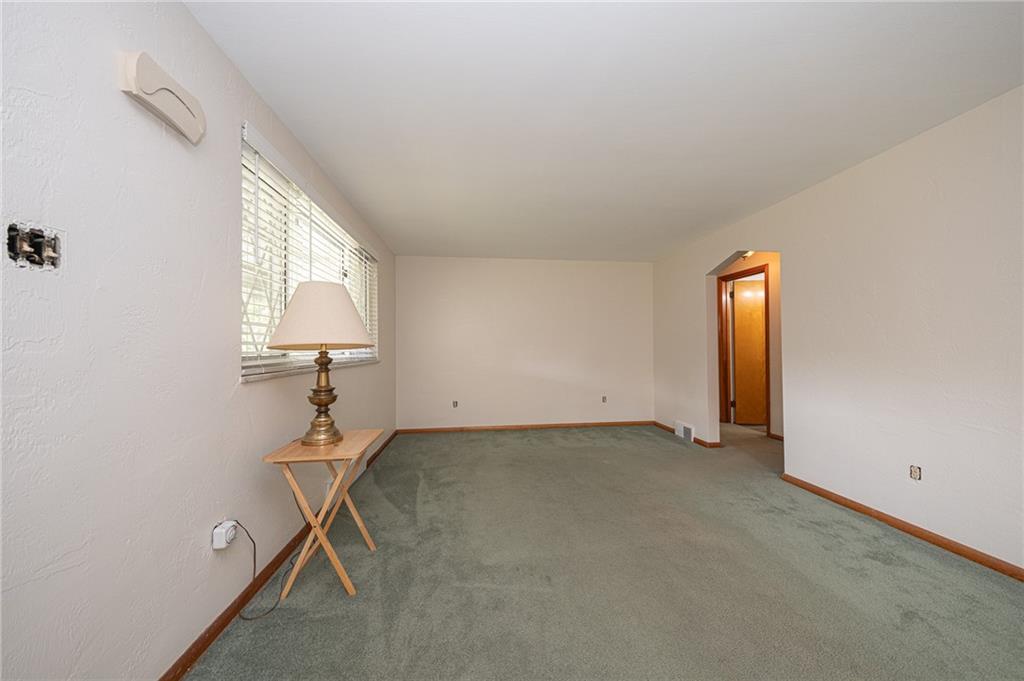 244 Herbst Road Coraopolis, PA 15108 - Photo 17 of 35 Gallery Image 17