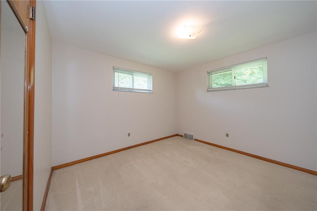 244 Herbst Road Coraopolis, PA 15108 - Photo 24 of 35 Gallery Image 24