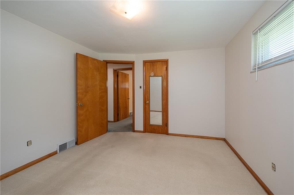 244 Herbst Road Coraopolis, PA 15108 - Photo 25 of 35 Gallery Image 25