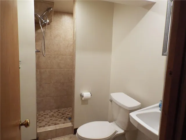 $240,000 | 244 Herbst Road, Coraopolis, PA 15108