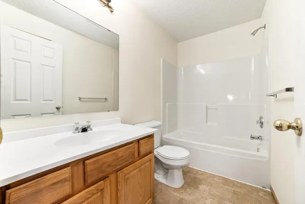 $3,500 | 15726 Frisian Lane, Apple Valley, MN 55124