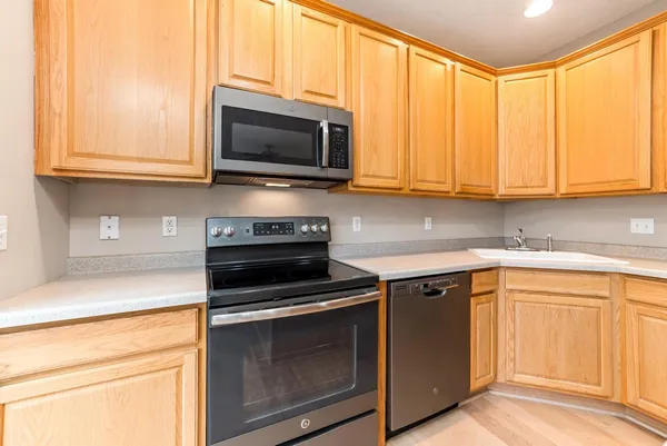 $3,500 | 15726 Frisian Lane, Apple Valley, MN 55124