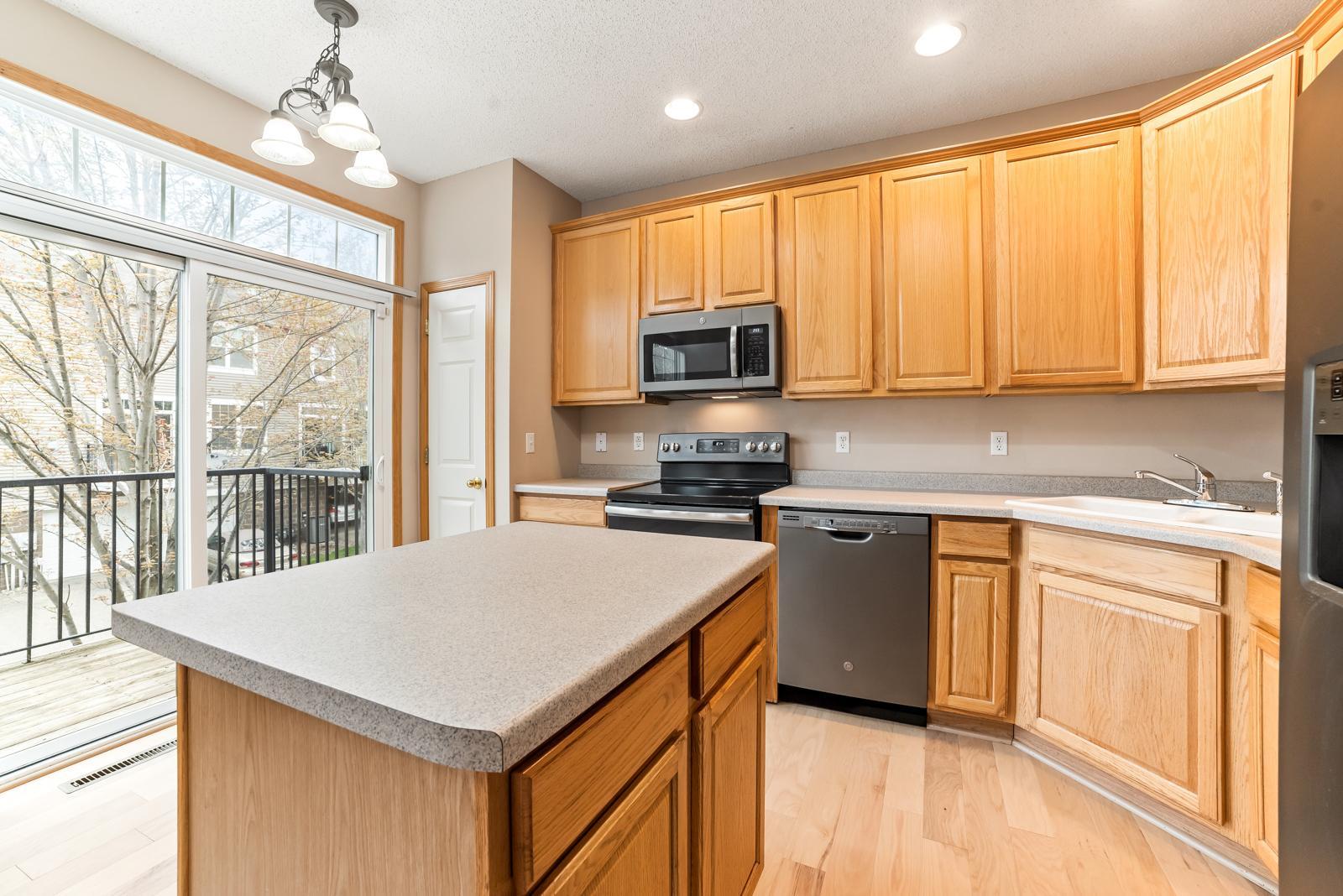 15726 Frisian Lane Apple Valley, MN 55124 - Photo 35 of 53