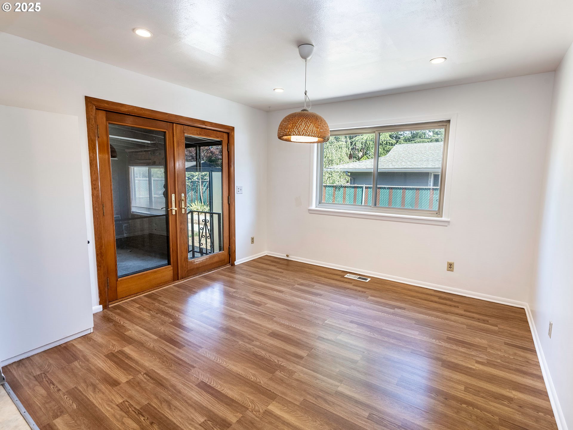6005 Southeast Reedway Street Portland, OR 97206 - Photo 13 of 42 Gallery Image 13
