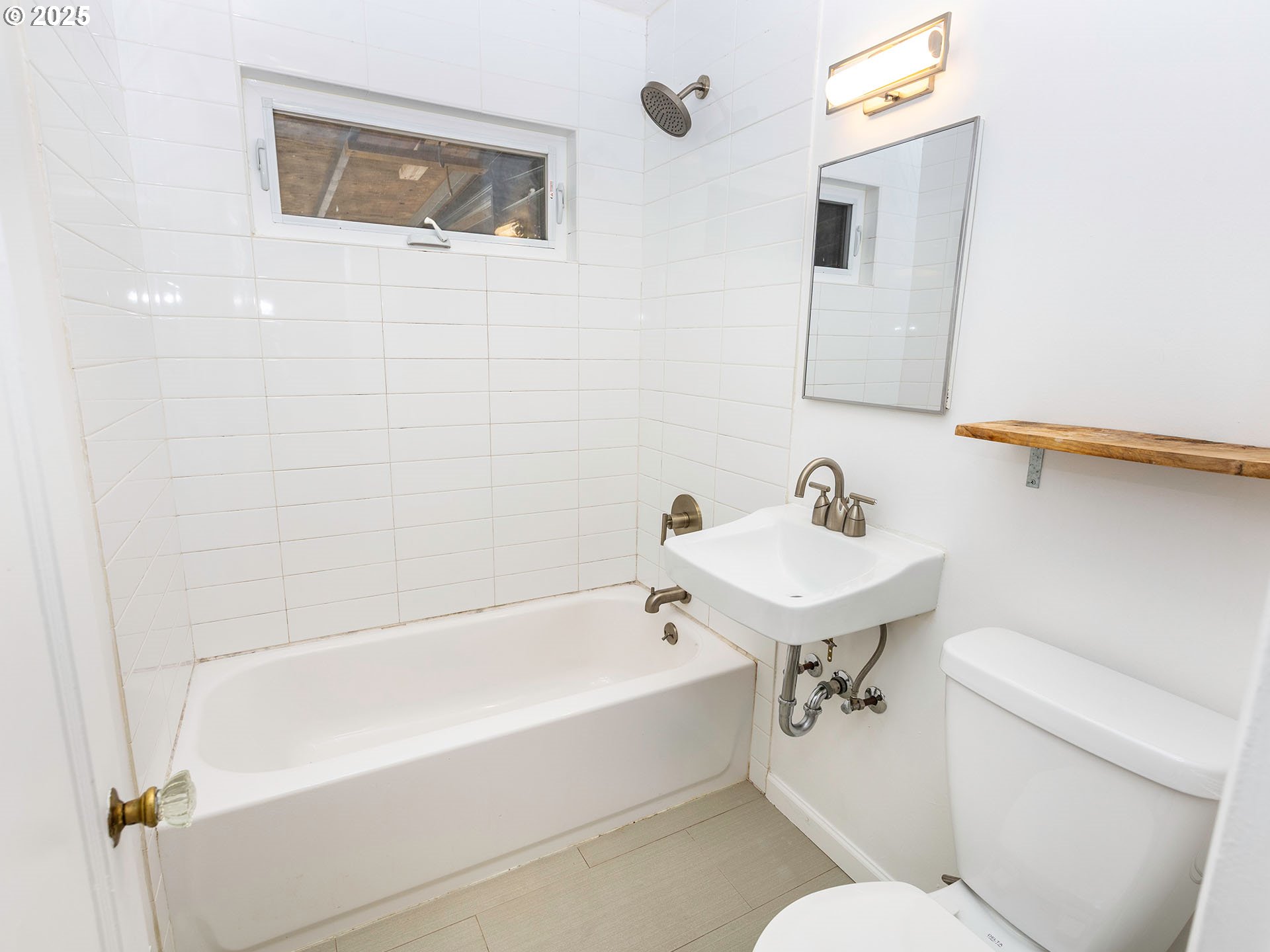 6005 Southeast Reedway Street Portland, OR 97206 - Photo 17 of 42 Gallery Image 17