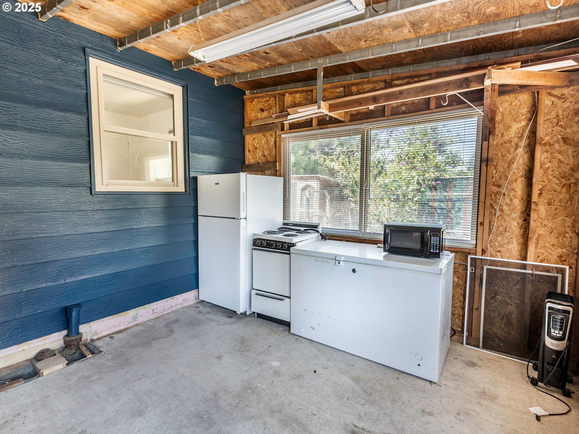 6005 Southeast Reedway Street Portland, OR 97206 - Photo 36 of 42 Gallery Image 36