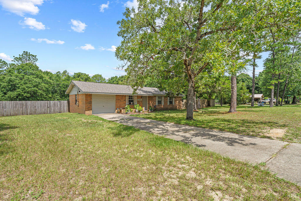 5360 Monterrey Road Crestview, FL 32539 - Photo 3 of 32 Spacious Driveway