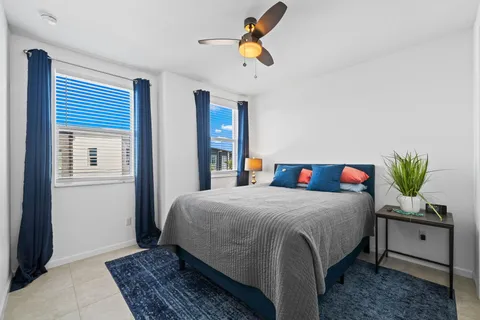 $948,500 | 2900 Northeast 12th Terrace, Unit 25, Oakland Park, FL 33334