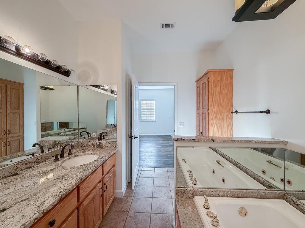 675 Limestone Road Dothan, AL 36301 - Photo 21 of 60 Gallery Image 21