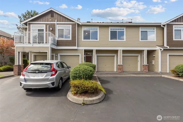 $540,000 | 535 241st Lane Southeast, Sammamish, WA 98074