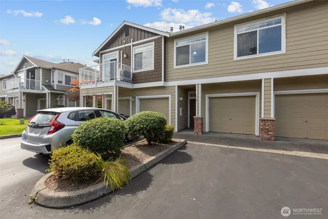 $540,000 | 535 241st Lane Southeast, Sammamish, WA 98074