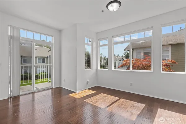 $510,000 | 535 241st Lane Southeast, Sammamish, WA 98074