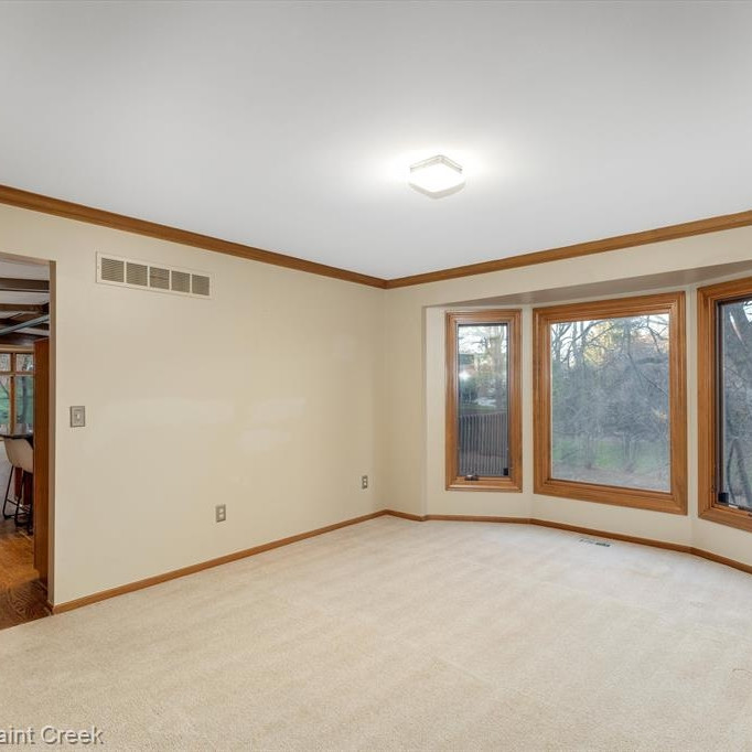 2902 Portage Trail Drive Rochester Hills, MI 48309 - Photo 12 of 63 Dining room