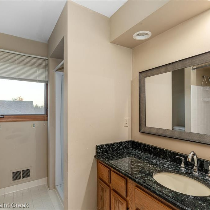 2902 Portage Trail Drive Rochester Hills, MI 48309 - Photo 41 of 63 Bathroom
