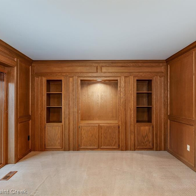 2902 Portage Trail Drive Rochester Hills, MI 48309 - Photo 7 of 63 Living room
