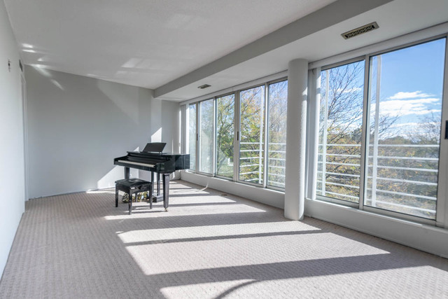 2555 Gross Point Road, Unit 409 Evanston, IL 60201 - Photo 4 of 13