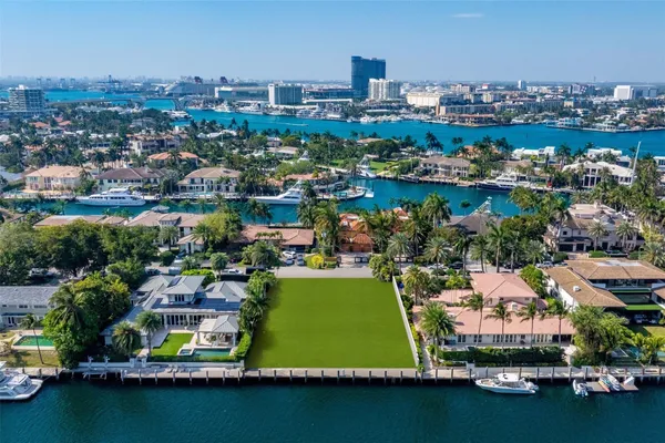 $8,900,000 | 2455 Del Lago Drive, Fort Lauderdale, FL 33316