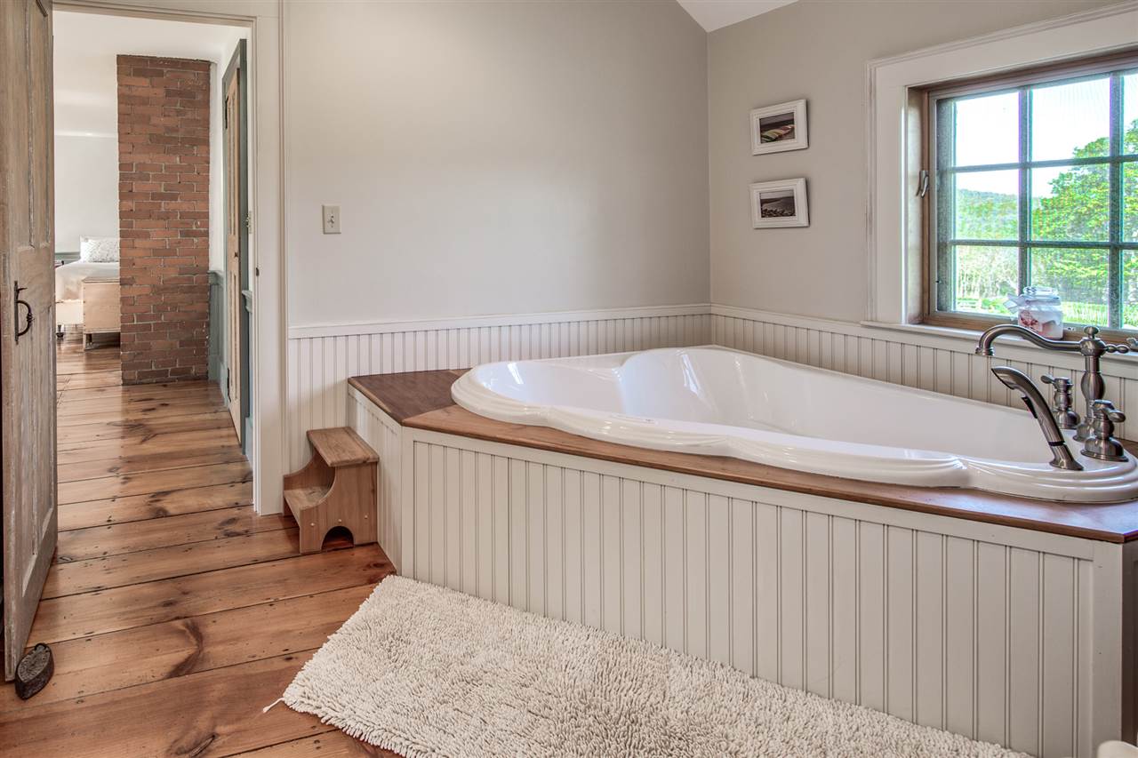 1152 Center Road Lyndeborough, NH 03082 - Photo 22 of 37
