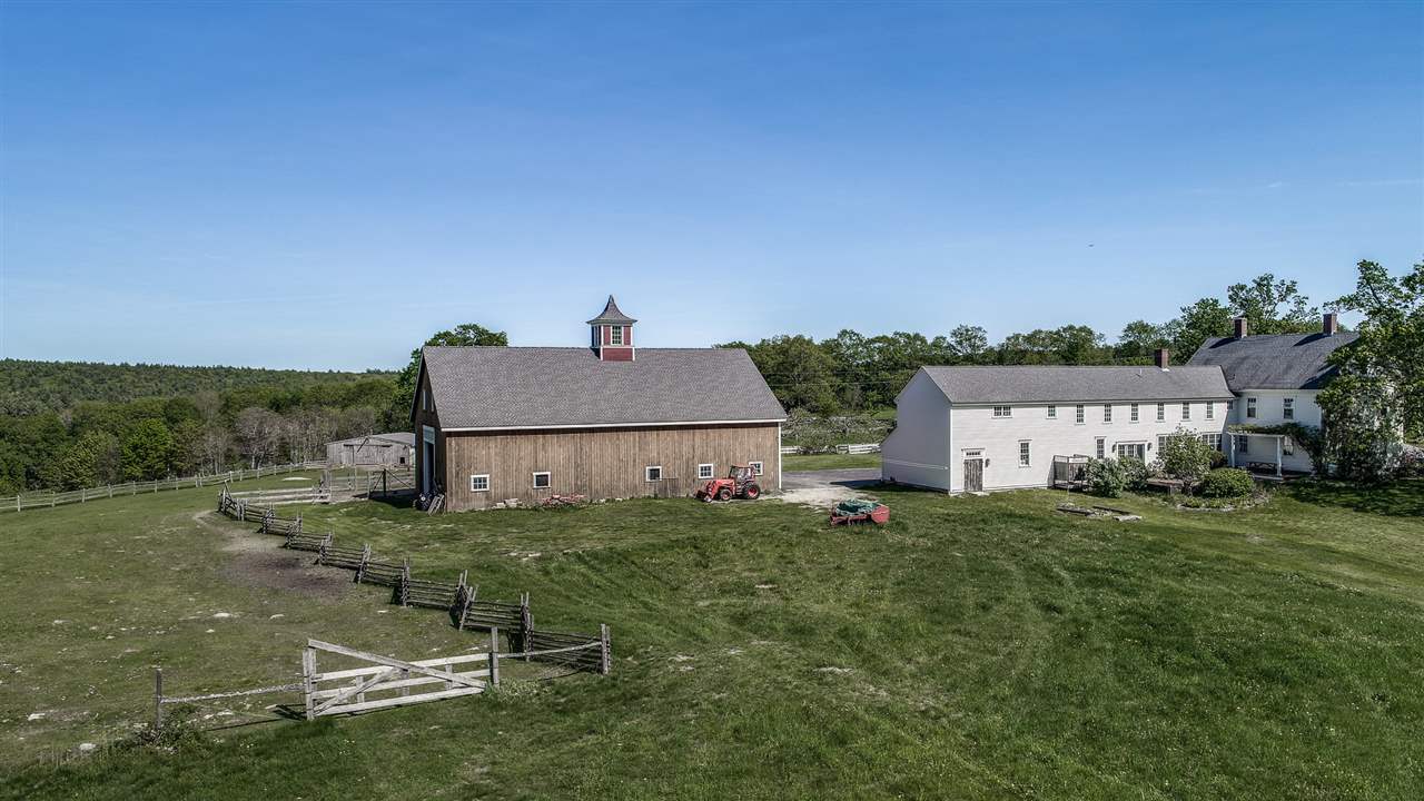 1152 Center Road Lyndeborough, NH 03082 - Photo 32 of 37