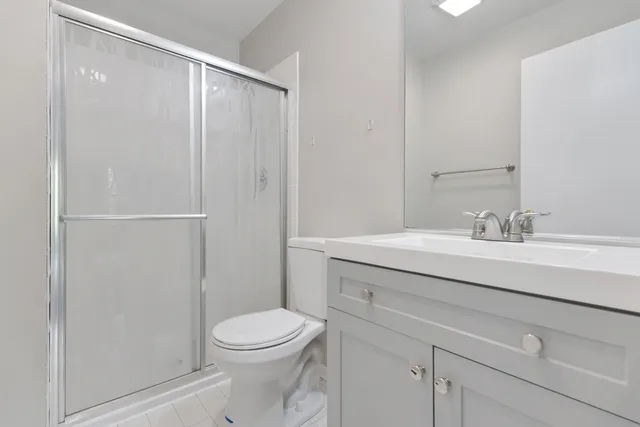 $2,400 | 414 Villa Cir Drive, Unit 23, Rolling Meadows, IL 60008