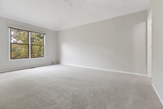 $2,400 | 414 Villa Cir Drive, Unit 23, Rolling Meadows, IL 60008