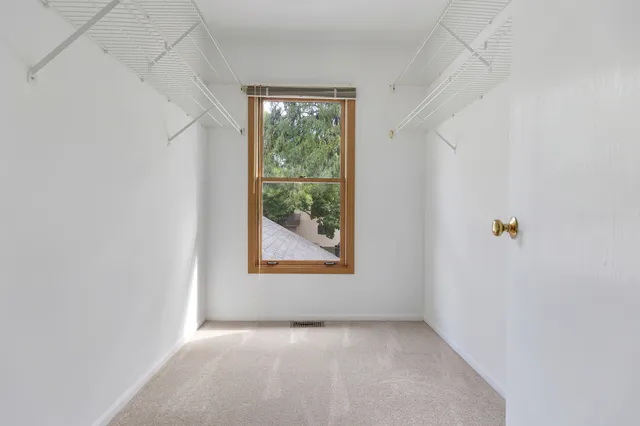 $2,400 | 414 Villa Cir Drive, Unit 23, Rolling Meadows, IL 60008