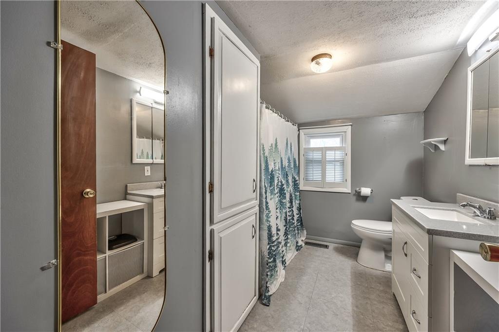 35705 Renner Road Paola, KS 66071 - Photo 13 of 40