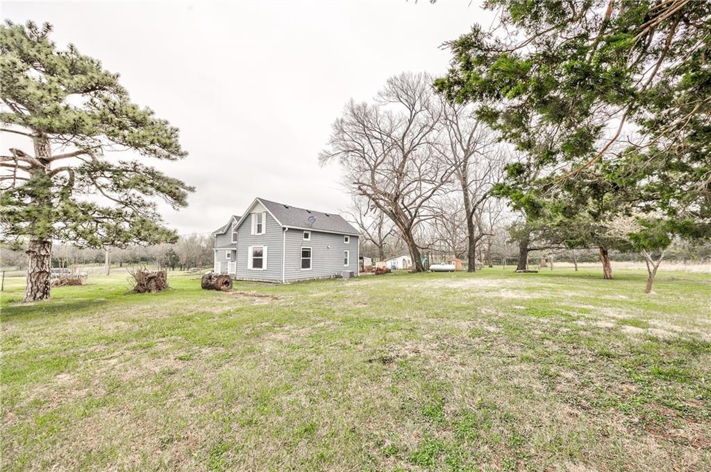 35705 Renner Road Paola, KS 66071 - Photo 2 of 40
