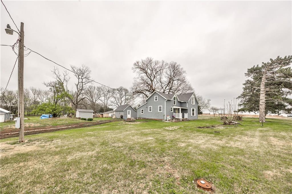 35705 Renner Road Paola, KS 66071 - Photo 35 of 40