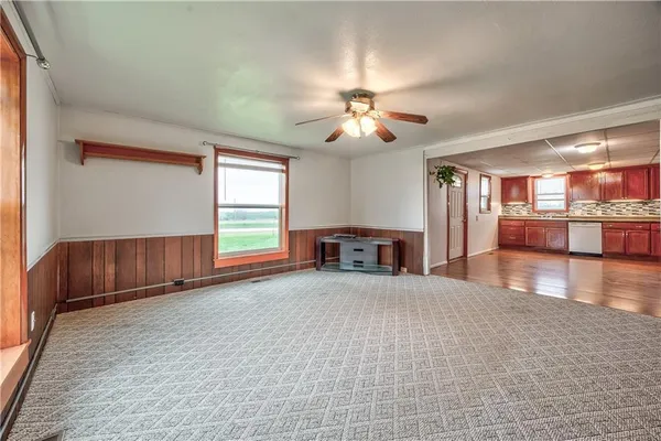 $375,000 | 35705 Renner Road, Paola, KS 66071